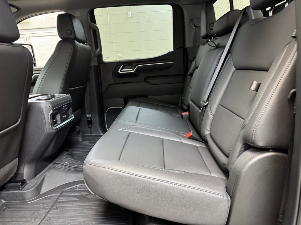 New 2026 GMC Sierra 1500 SLT w/ SLT Premium Plus Package image 17