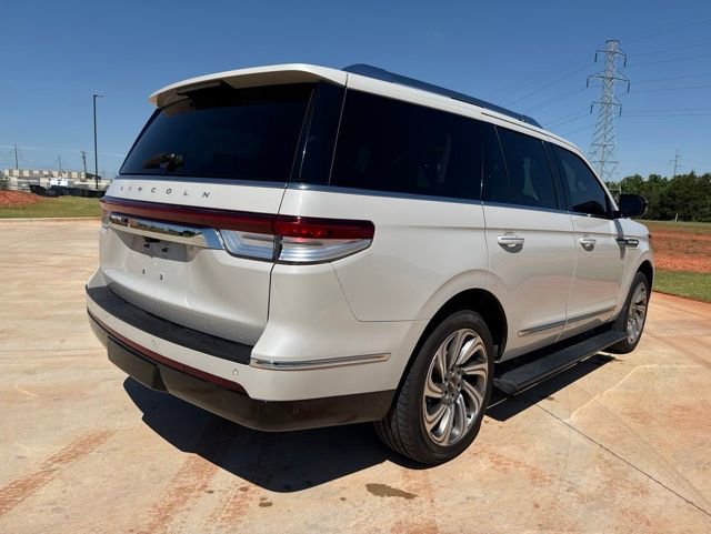 Used 2022 Lincoln Navigator Reserve AWD/4WD image 5