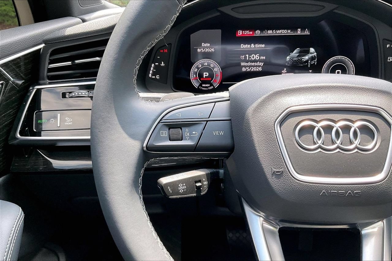 Used 2025 Audi Q7 3.0T Premium Plus AWD/4WD image 32