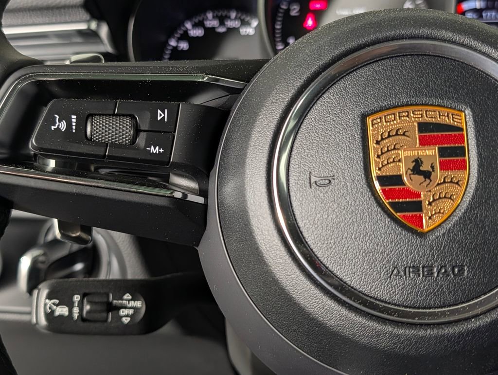 New 2026 Porsche Macan image 37