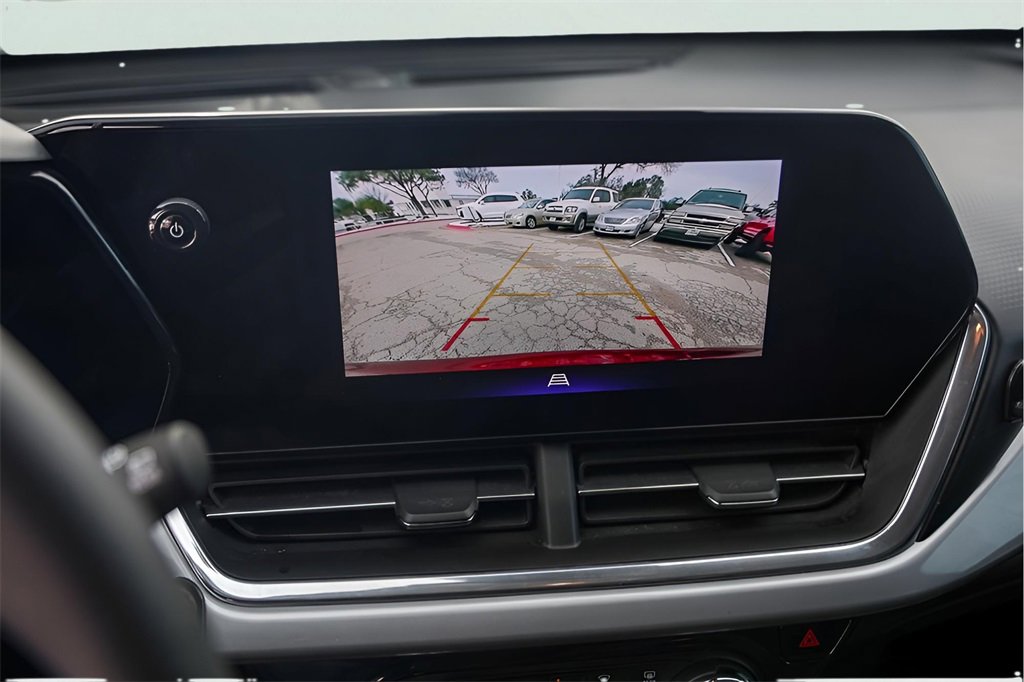 Used 2024 Chevrolet Trax LT w/ Driver Confidence Package image 20