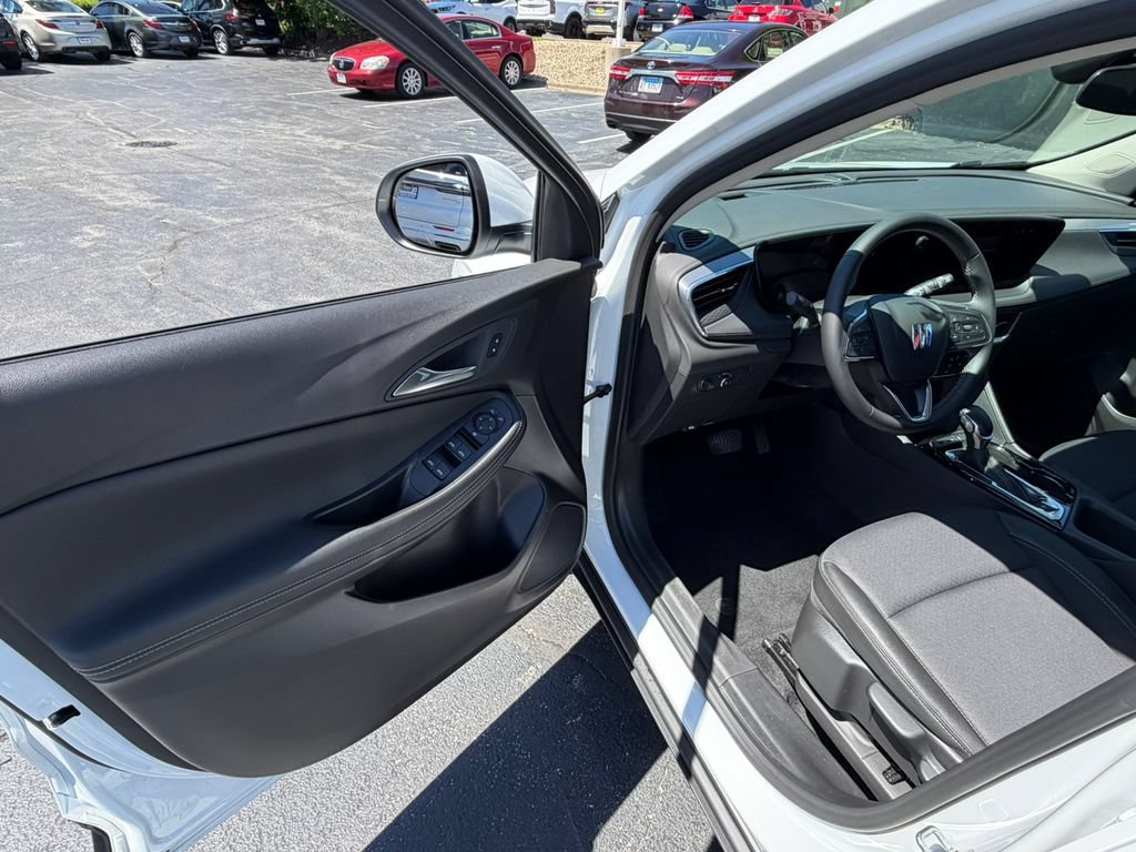 Certified 2026 Buick Encore GX Preferred AWD/4WD image 18