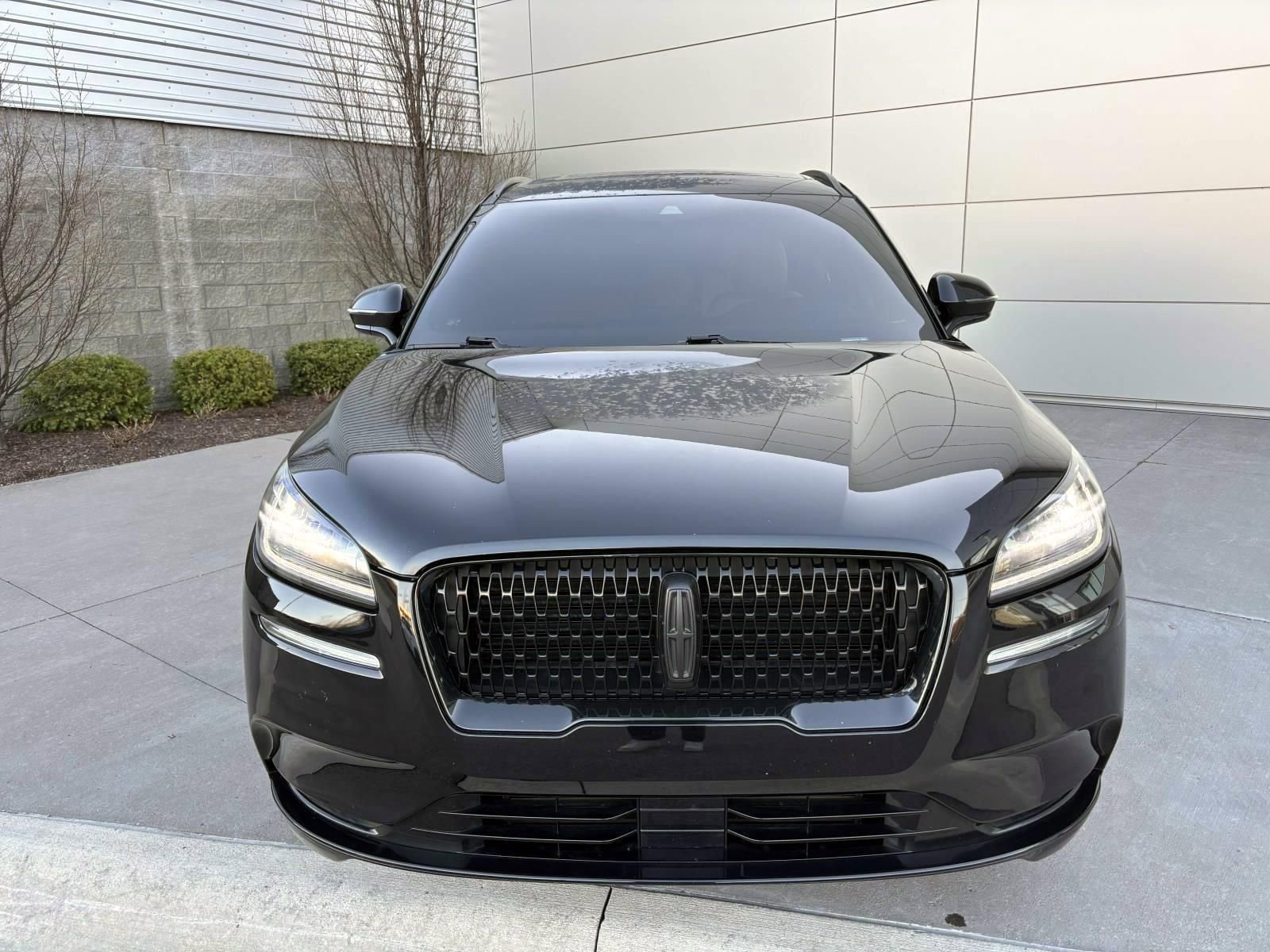 Used 2021 Lincoln Corsair Reserve image 2