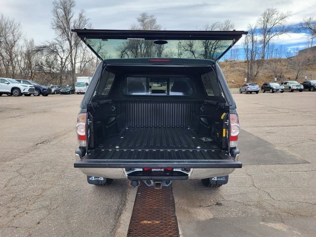 Used 2014 Toyota Tacoma 4x4 Double Cab w/ TRD Off-Road Package image 26