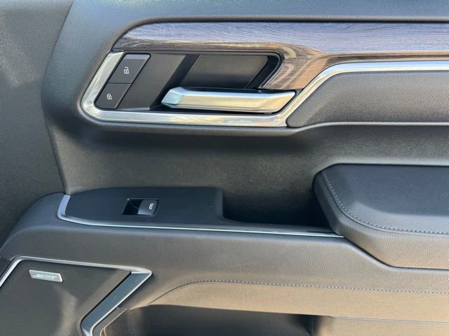 Used 2025 Chevrolet Silverado 1500 LTZ w/ LTZ Convenience Package II image 24