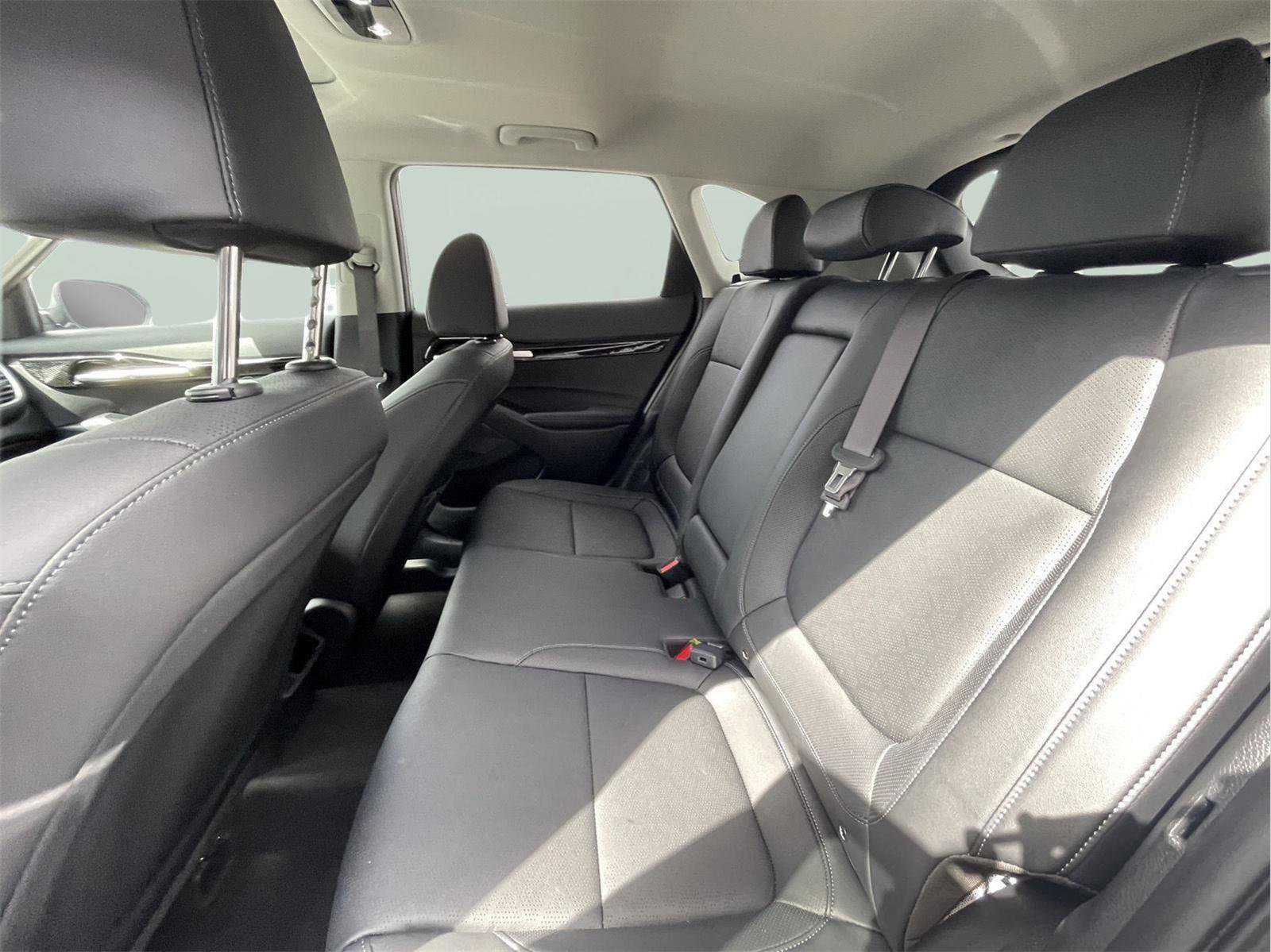 Used 2024 Kia Seltos EX image 14