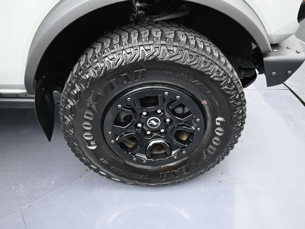 Used 2023 Ford Bronco Wildtrak image 24