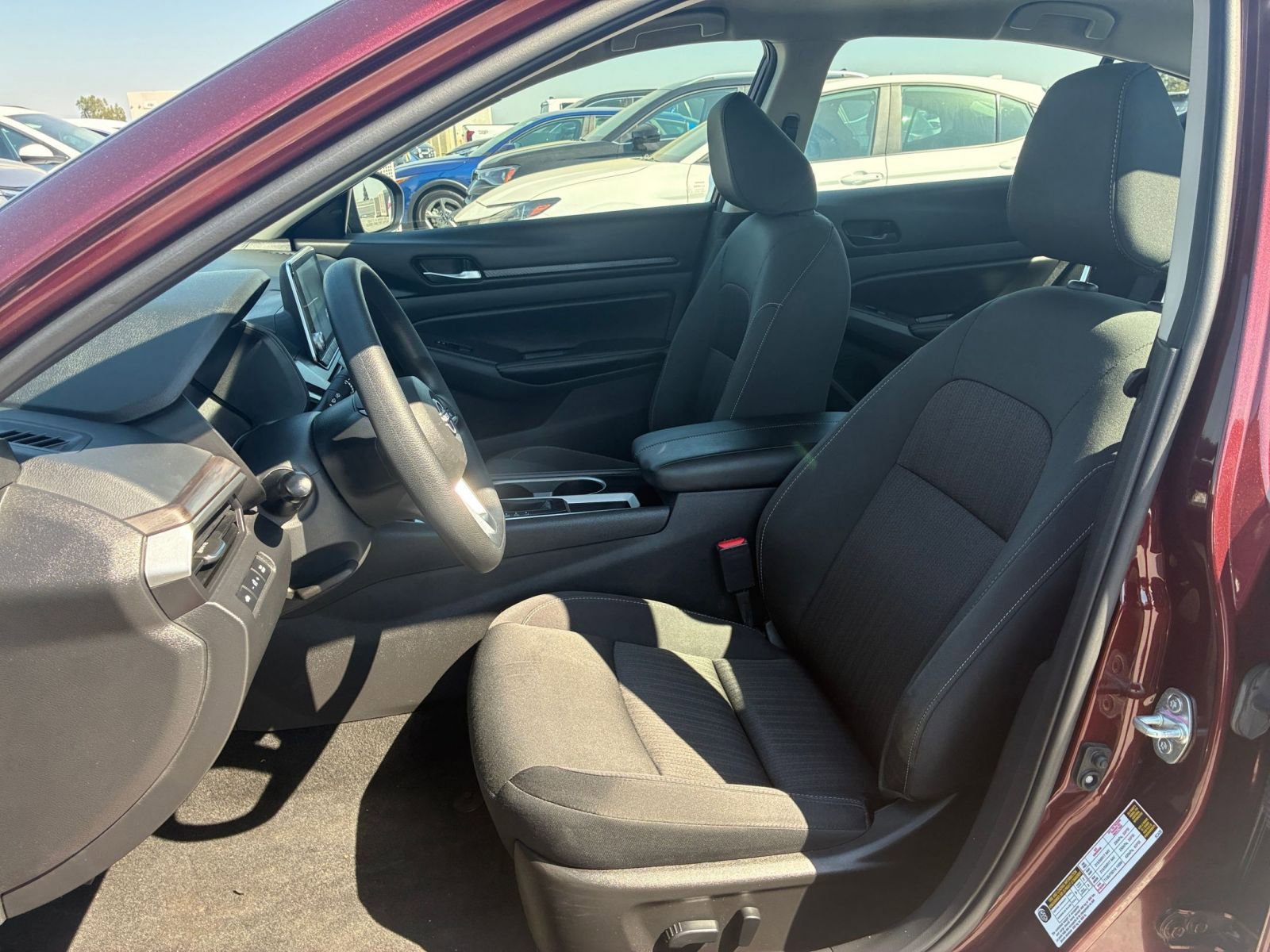 Used 2024 Nissan Altima 2.5 SV FWD image 27