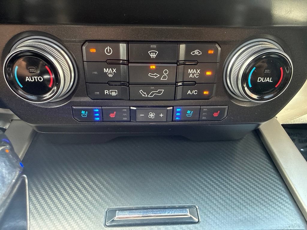 Used 2020 Ford F150 Lariat w/ Equipment Group 502A Luxury AWD/4WD image 26