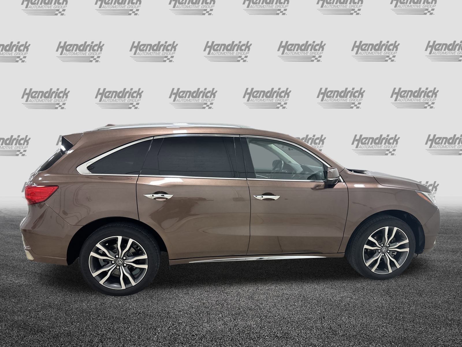 Used 2019 Acura MDX FWD w/ Advance Package image 11