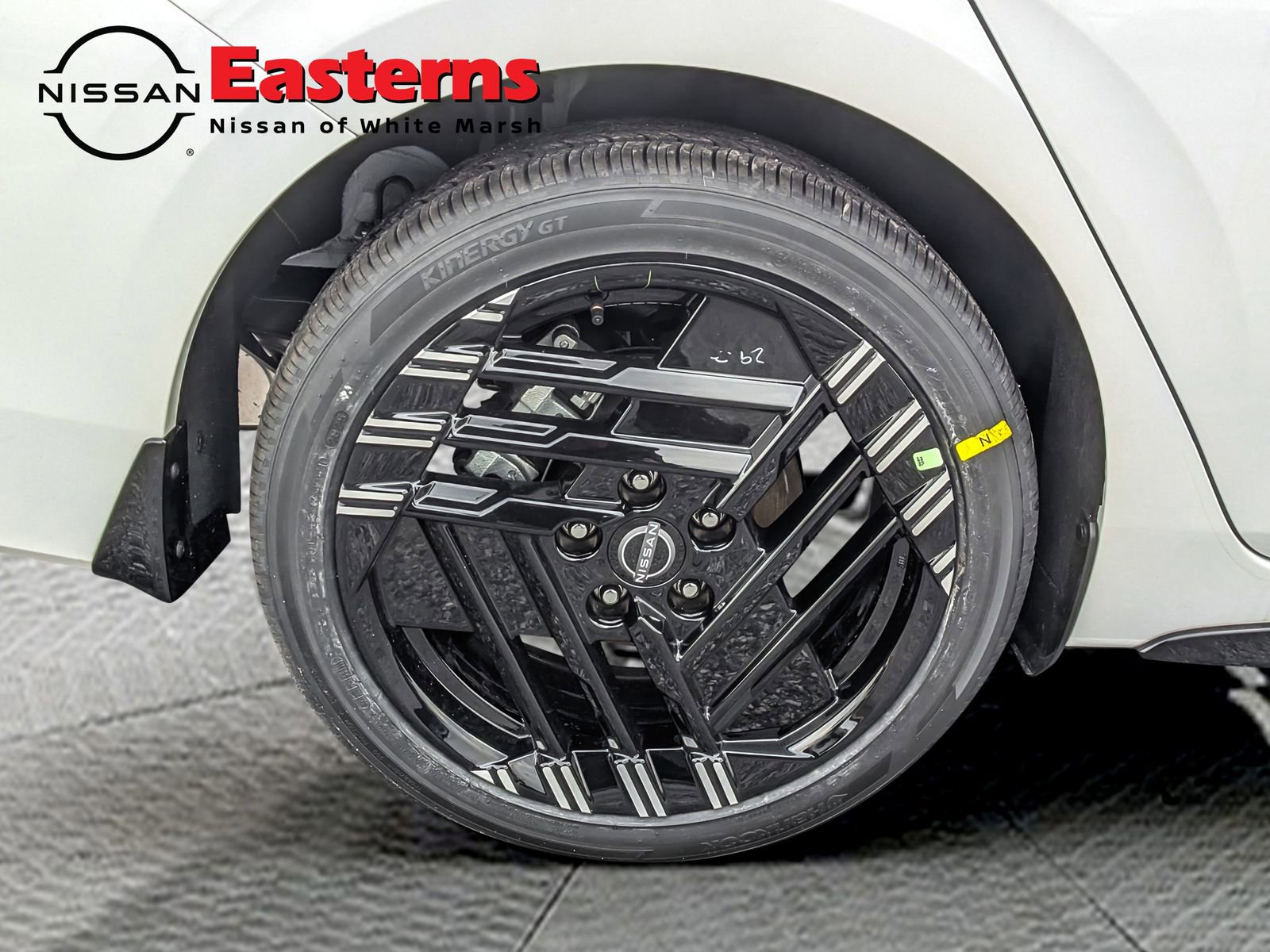 New 2026 Nissan Sentra SR w/ Floor Mat Package FWD image 23