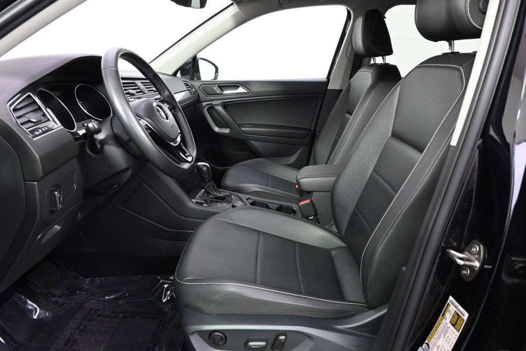 Used 2021 Volkswagen Tiguan SE AWD/4WD image 13