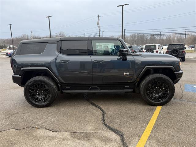 New 2026 GMC Hummer EV SUV AWD/4WD image 8