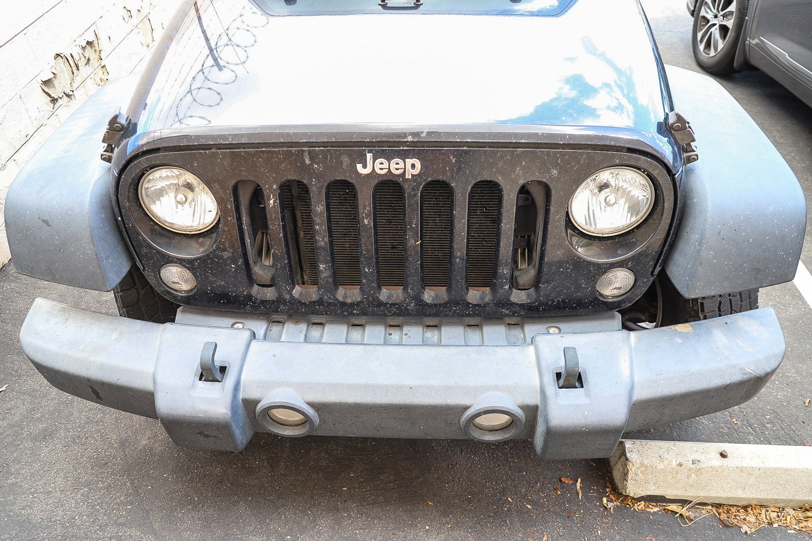 Used 2017 Jeep Wrangler Sport w/ Quick Order Package 23S AWD/4WD image 2