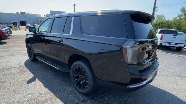 New 2026 Chevrolet Suburban LT w/ Comfort Package AWD/4WD image 8