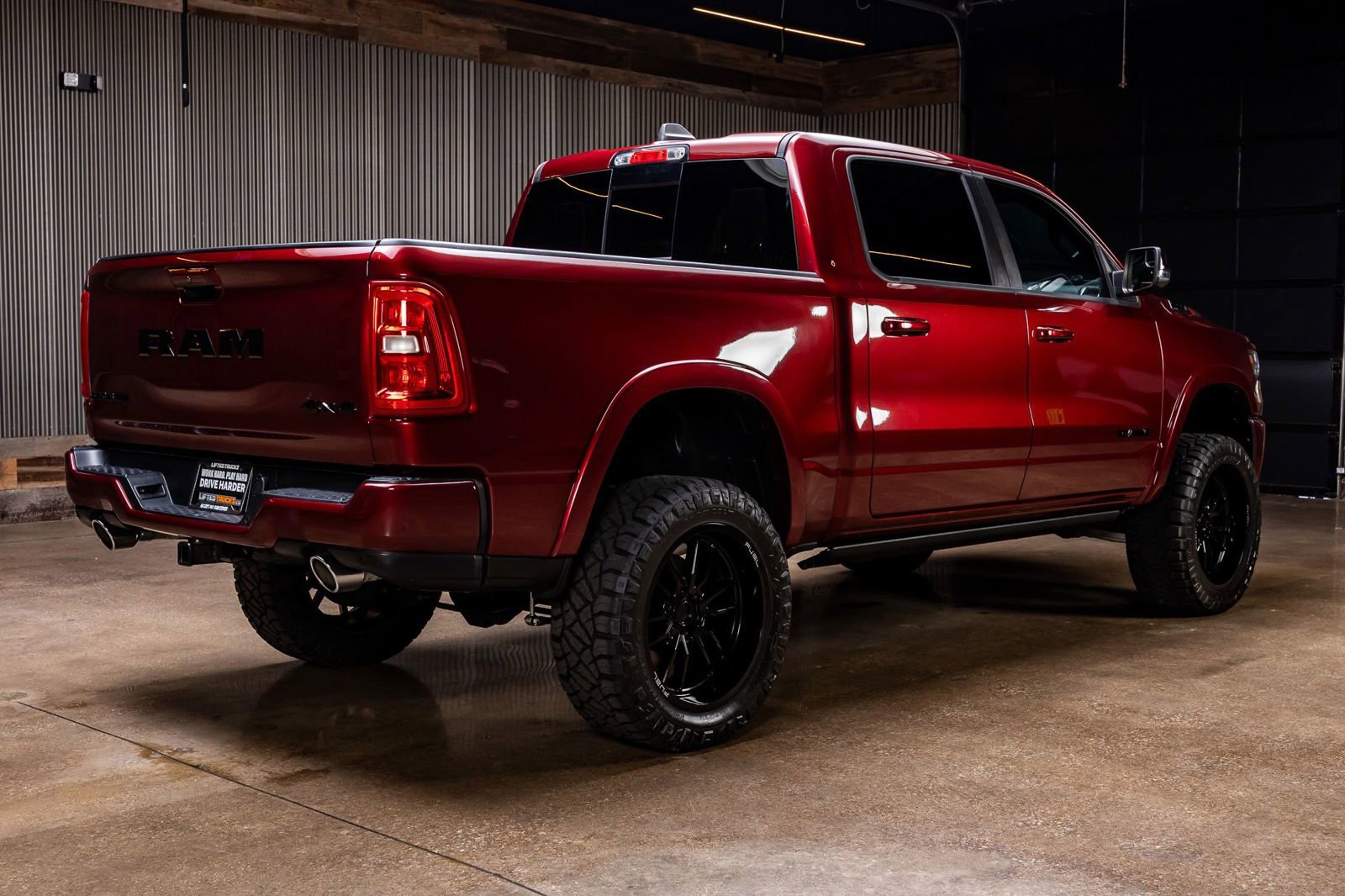 Used 2025 RAM 1500 Laramie w/ Laramie Southwest Edition image 10