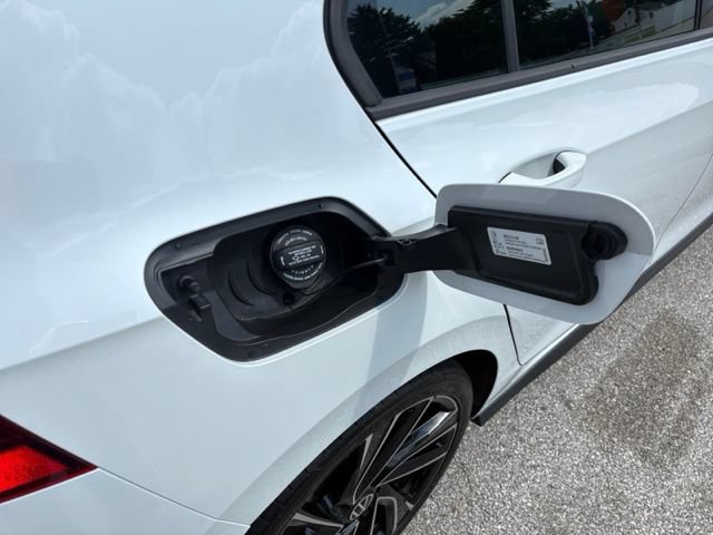 Certified 2024 Volkswagen GTI Autobahn FWD image 19