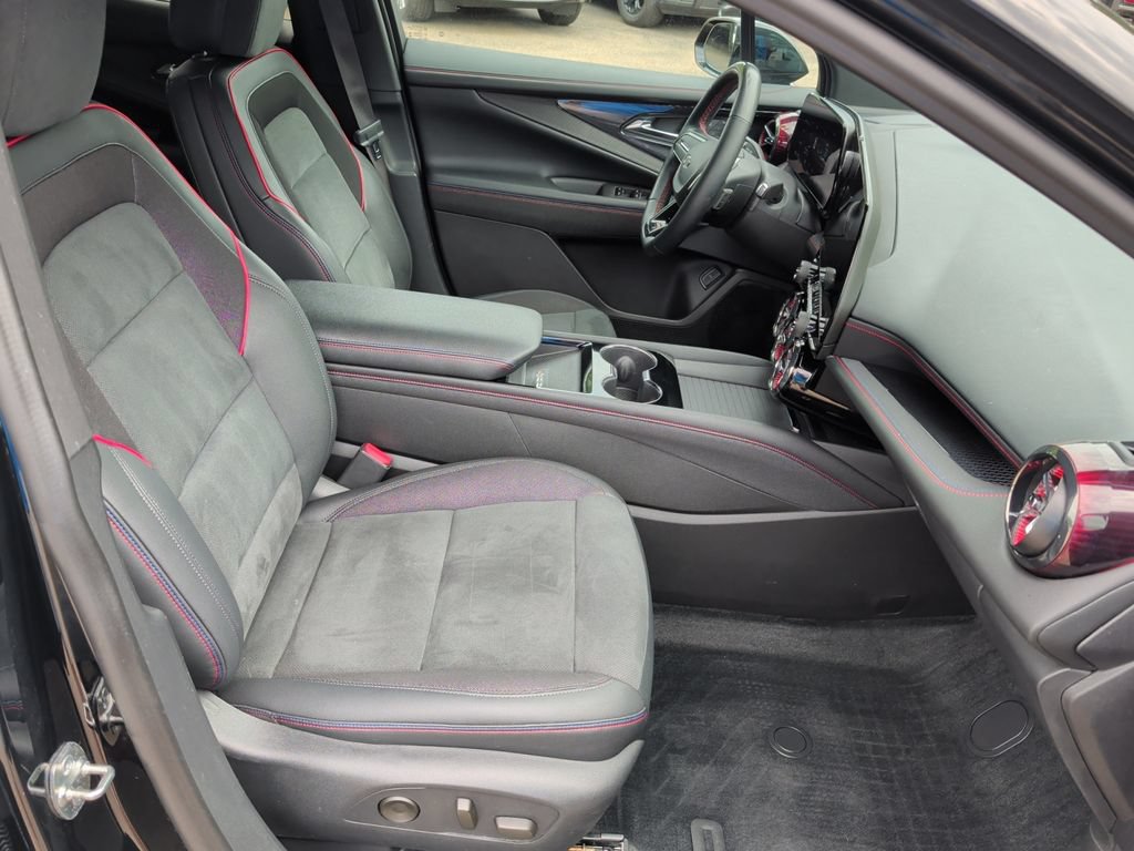 Used 2024 Chevrolet Blazer EV RS AWD/4WD image 19