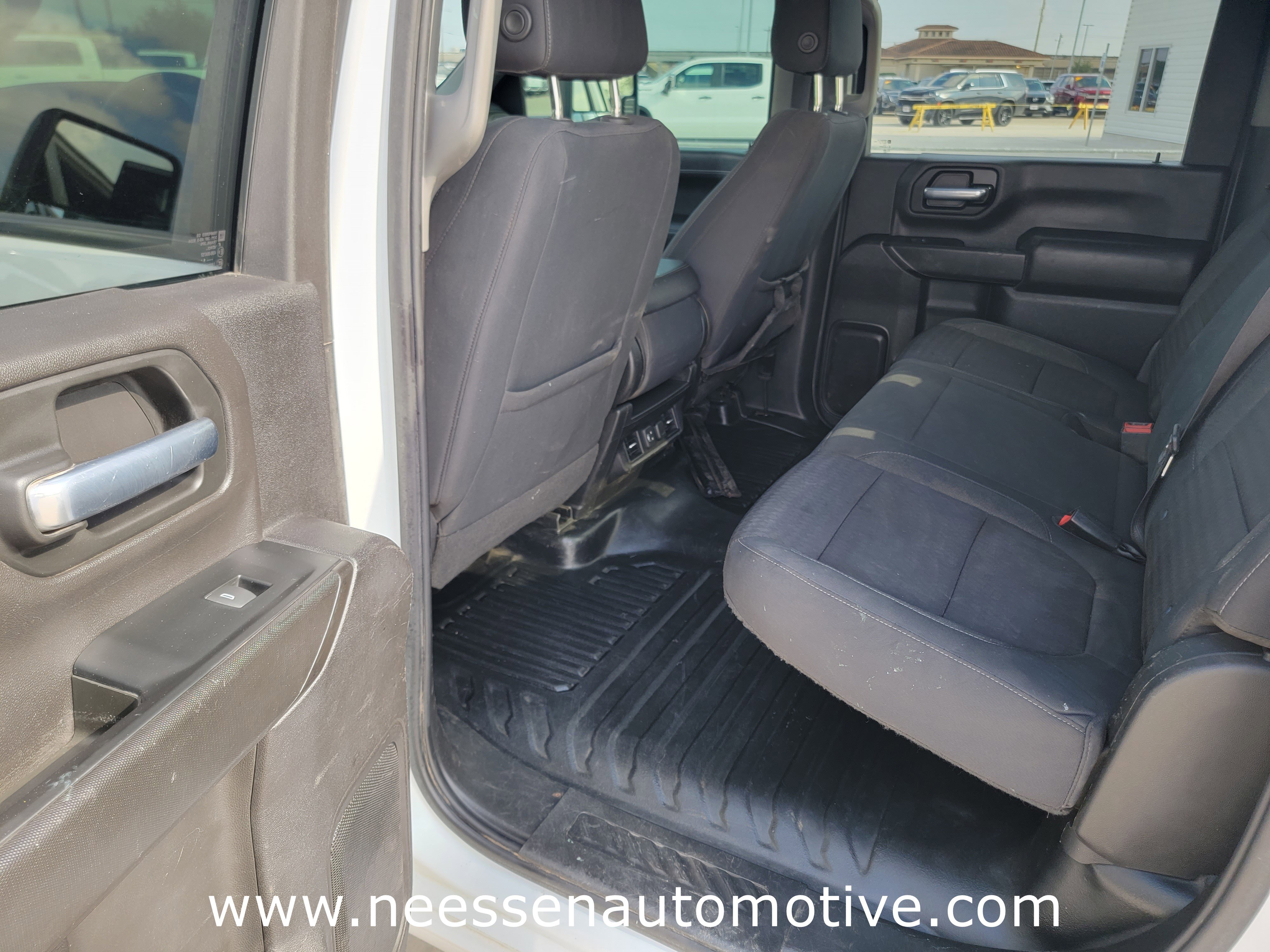 Used 2022 Chevrolet Silverado 2500 LT w/ Convenience Package image 13