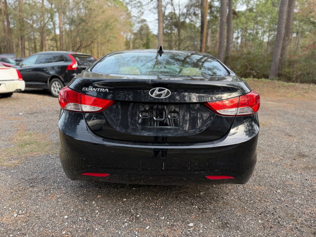 Used 2012 Hyundai Elantra GLS w/ Preferred Pkg 3 image 7