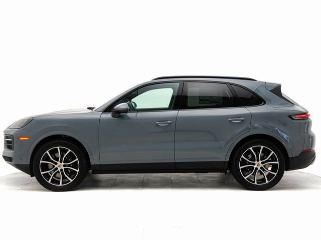 Certified 2025 Porsche Cayenne image 2