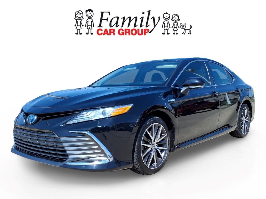 Used 2021 Toyota Camry XLE w/ Navigation Upgrade Package