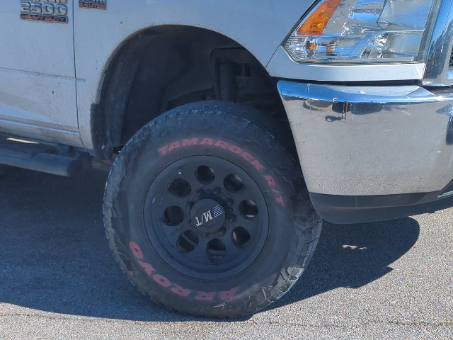 Used 2018 RAM 2500 Tradesman w/ Chrome Appearance Group AWD/4WD image 2