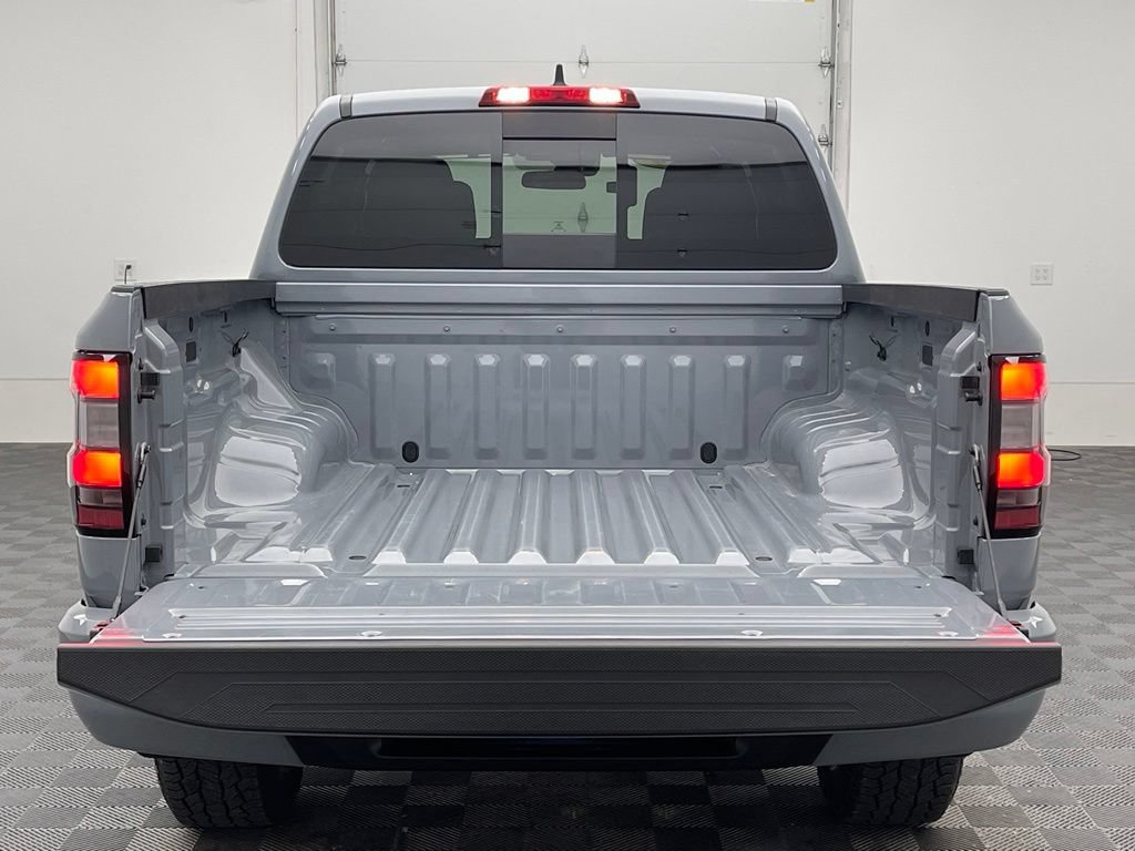 Used 2024 Nissan Frontier PRO-4X w/ Technology Package AWD/4WD image 7