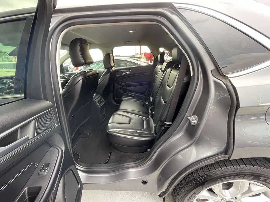 Used 2022 Ford Edge Titanium AWD/4WD image 13