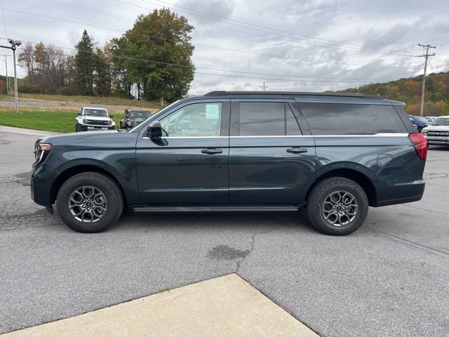 New 2025 Ford Expedition Max Active image 9