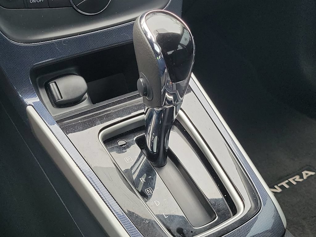 Used 2018 Nissan Sentra SR w/ SR Midnight Edition Package FWD image 34