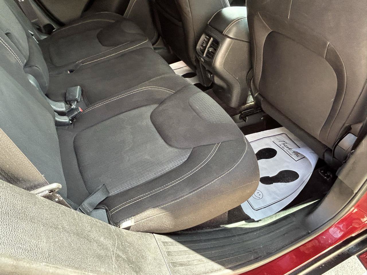 Used 2017 Jeep Cherokee Latitude FWD image 11