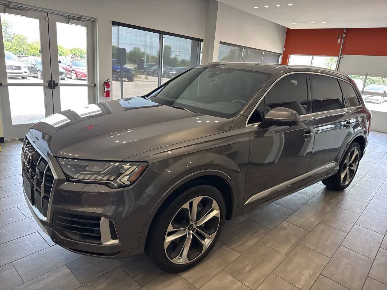 Used 2023 Audi Q7 3.0T Premium Plus AWD/4WD image 5