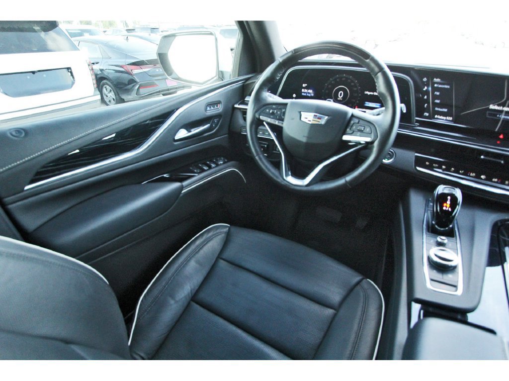 Used 2024 Cadillac Escalade Sport w/ LPO, ONYX Package AWD/4WD image 13