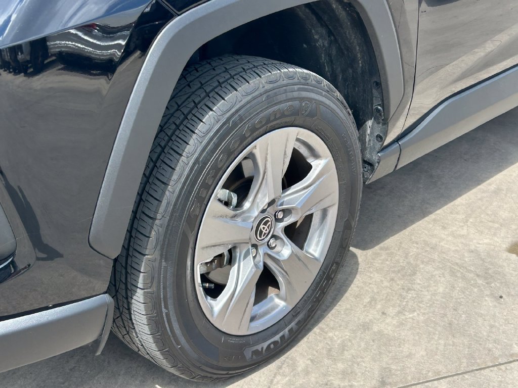 Certified 2025 Toyota RAV4 XLE FWD image 9