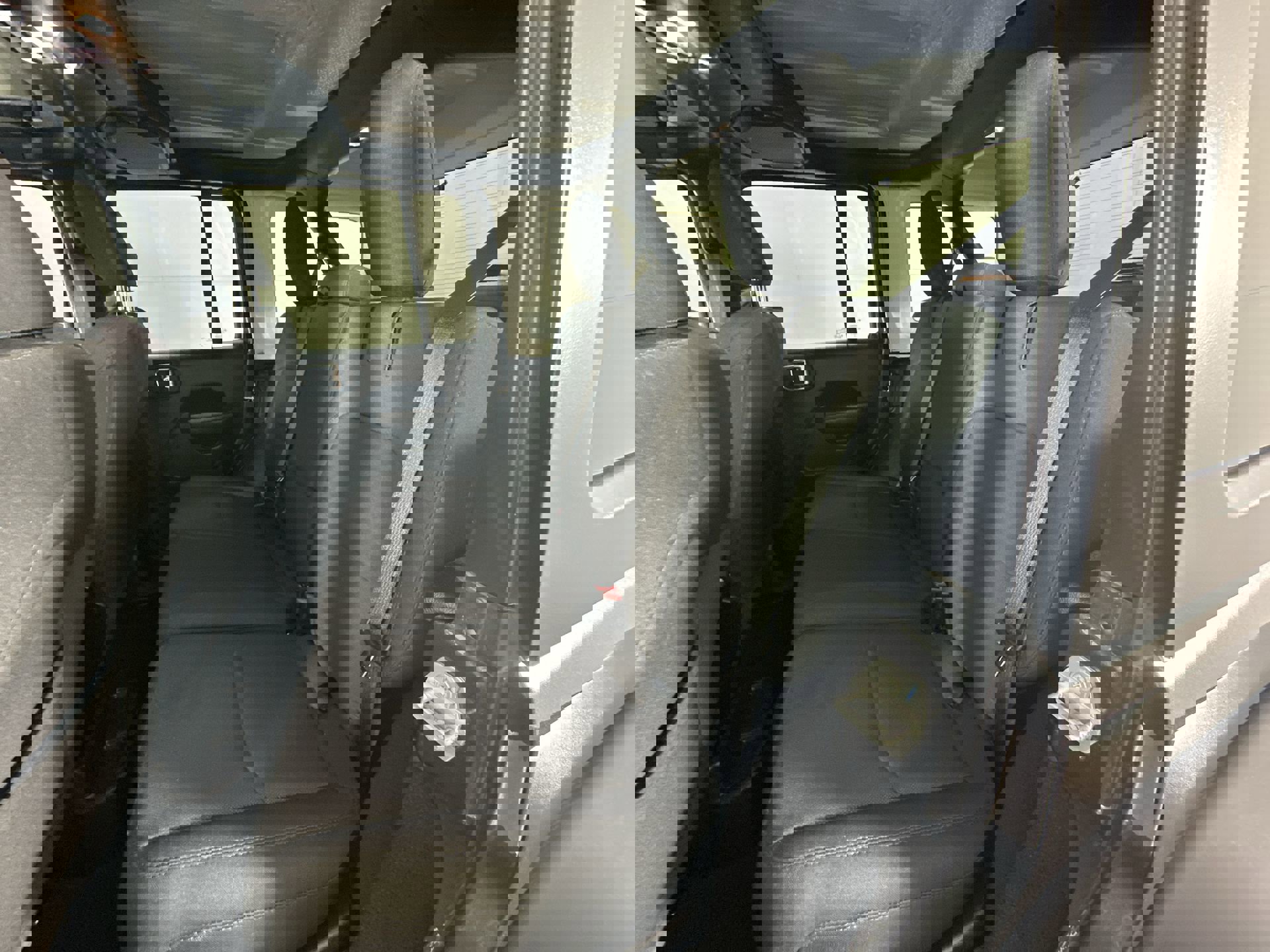 Used 2023 Jeep Wrangler Unlimited w/ Cold Weather Group image 26