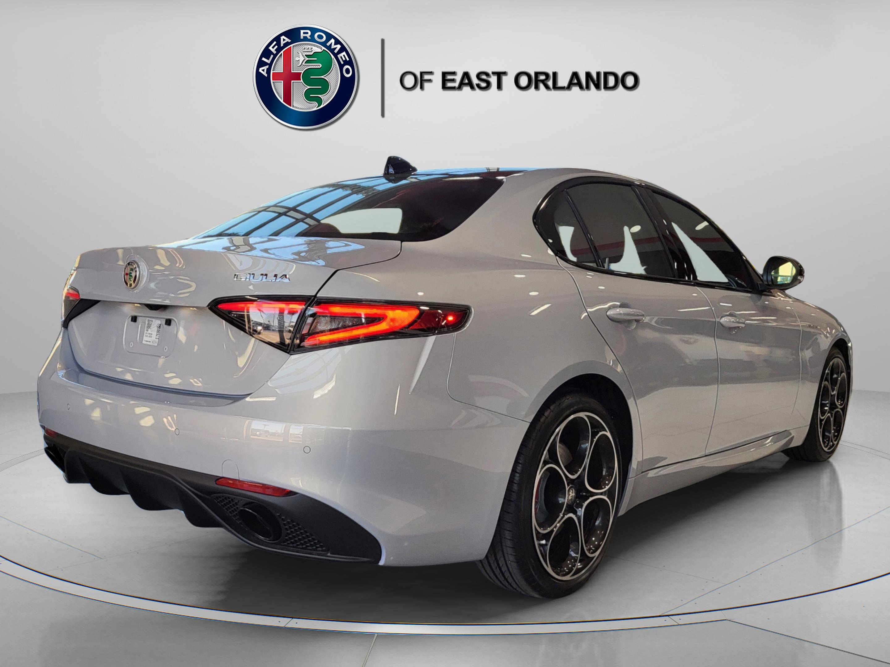 New 2025 Alfa Romeo Giulia w/ Veloce Package Rwd image 8