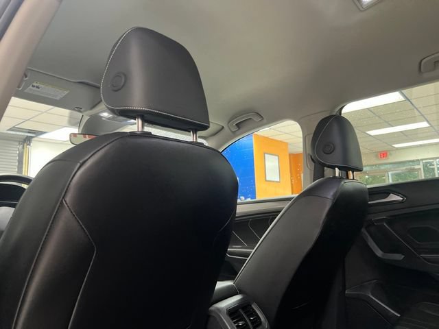 Used 2024 Volkswagen Tiguan SE AWD/4WD image 17