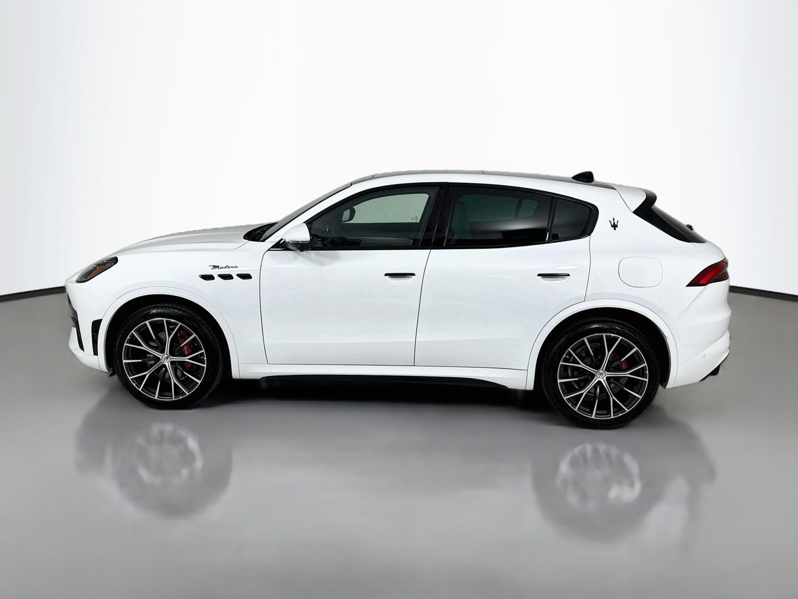 New 2027 Maserati Grecale Modena AWD/4WD image 4