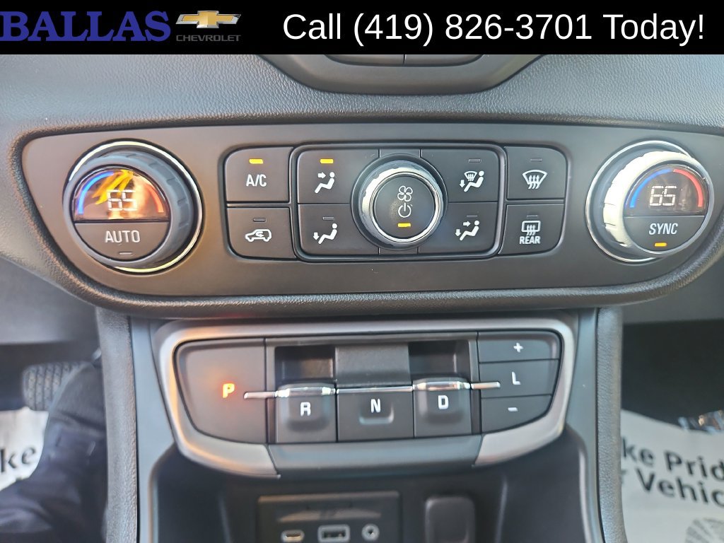 Certified 2024 GMC Terrain AT4 w/ GMC Pro Grade Package AWD/4WD image 19
