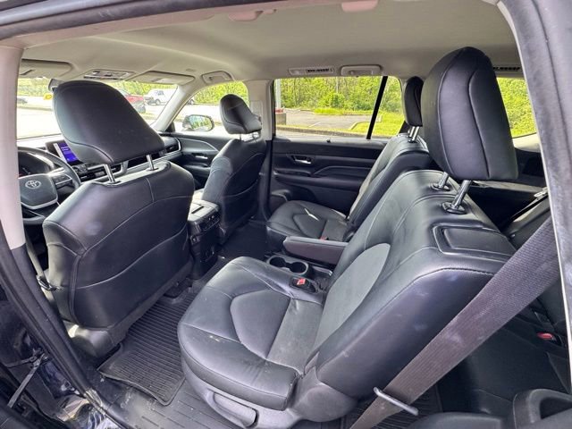Used 2024 Toyota Grand Highlander XLE image 16
