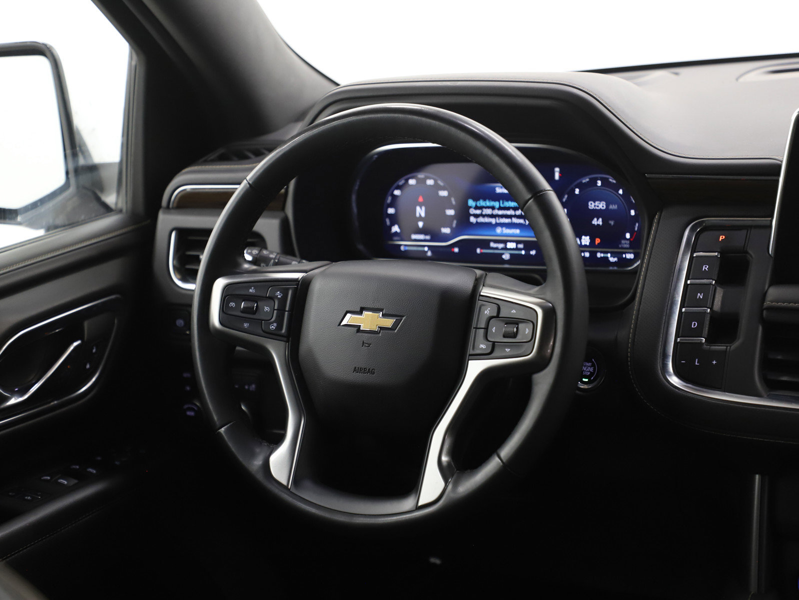 Used 2023 Chevrolet Suburban Premier AWD/4WD image 15