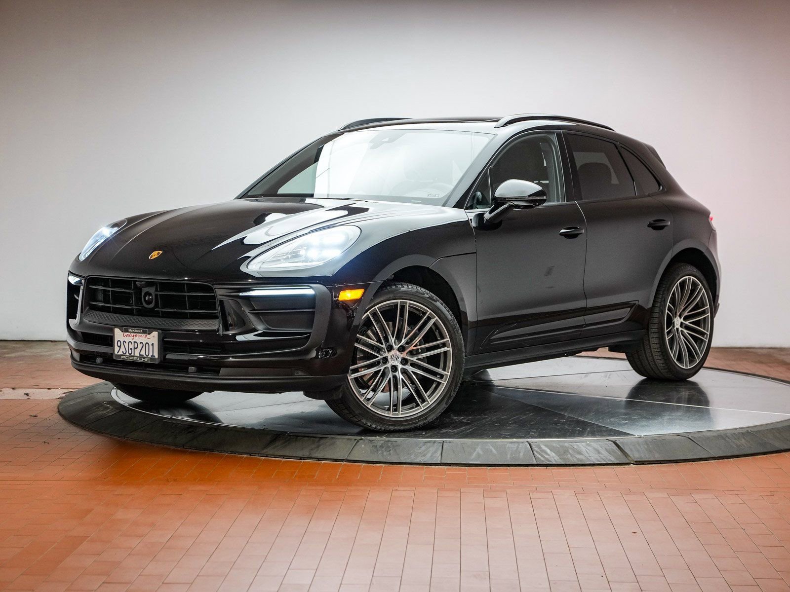 Certified 2025 Porsche Macan