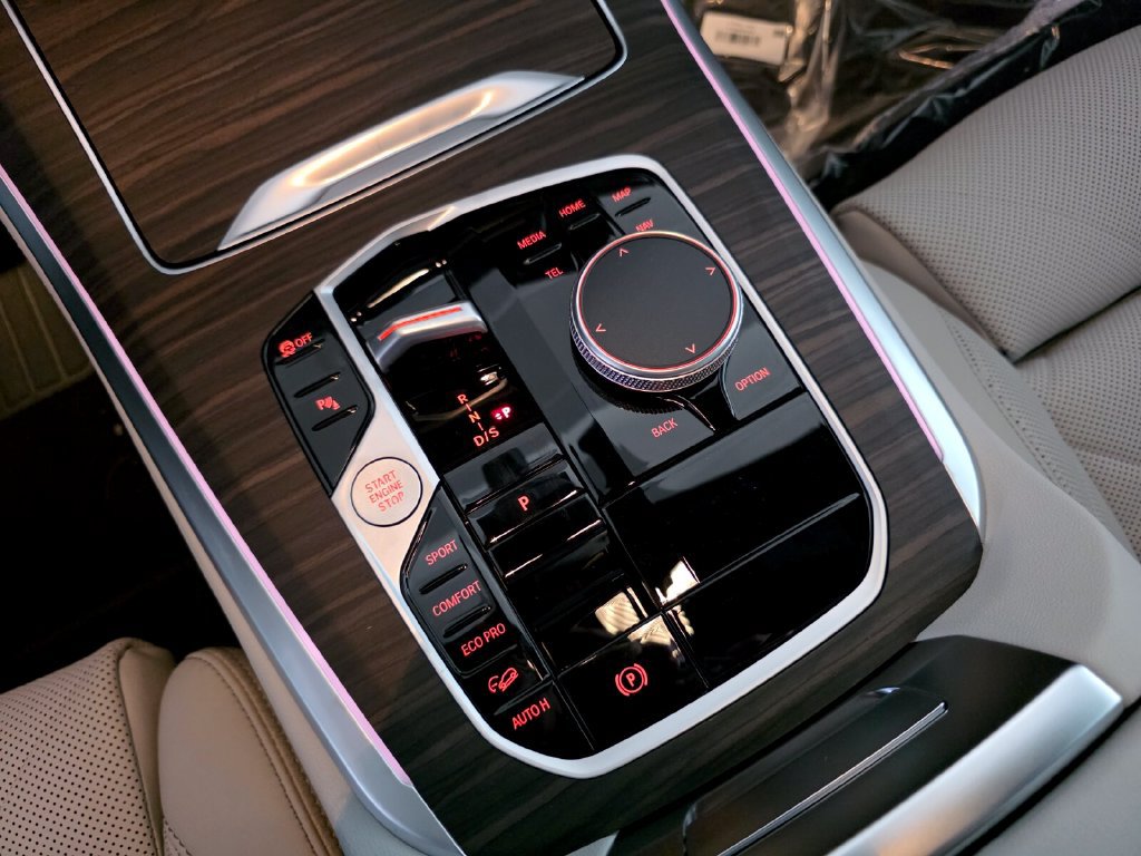 New 2026 BMW X5 xDrive40i AWD/4WD image 15