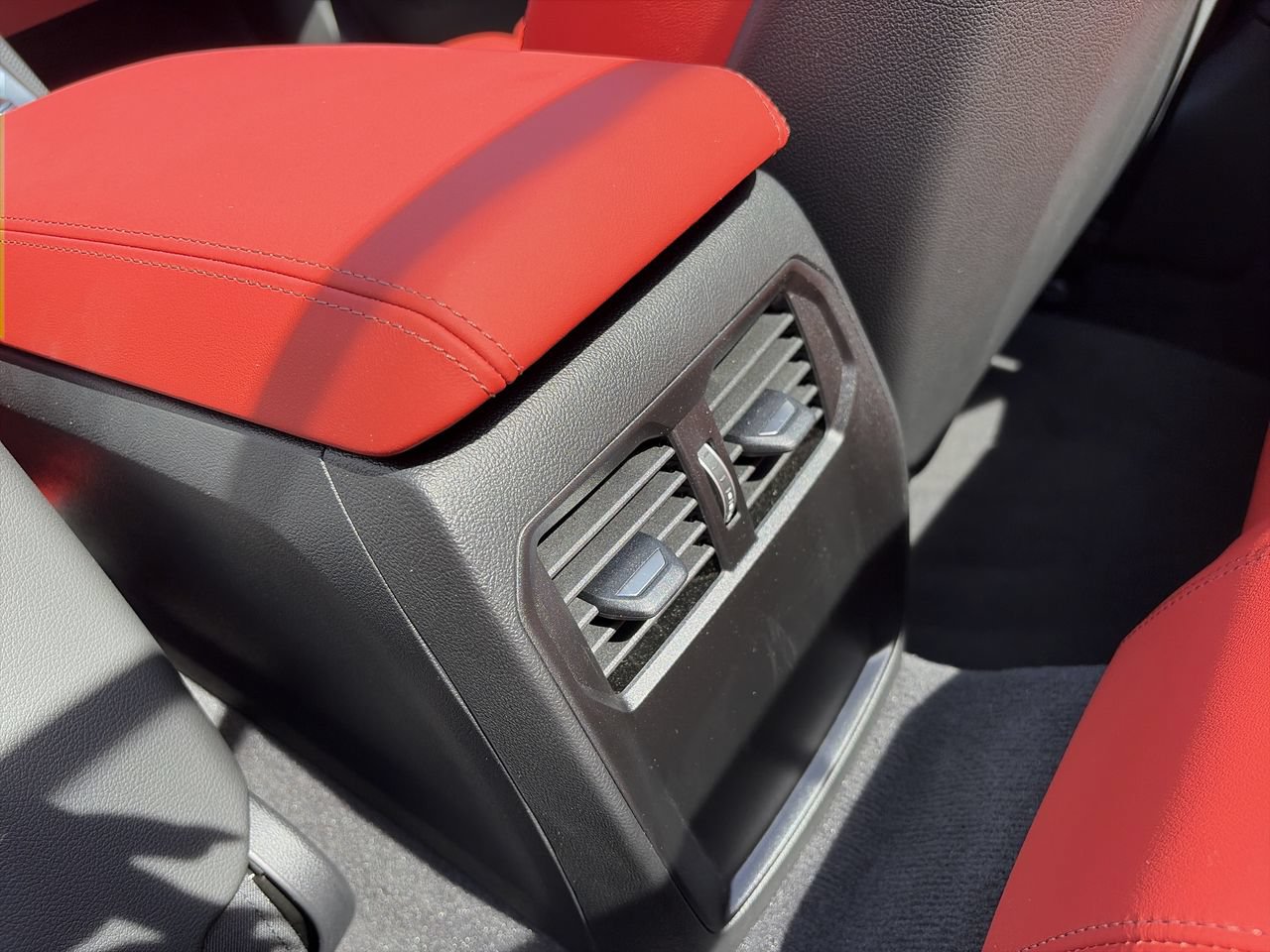 Used 2026 BMW M4 xDrive Competition AWD/4WD image 30