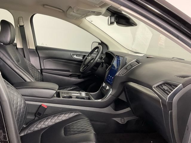 Used 2024 Ford Edge Titanium AWD/4WD image 16