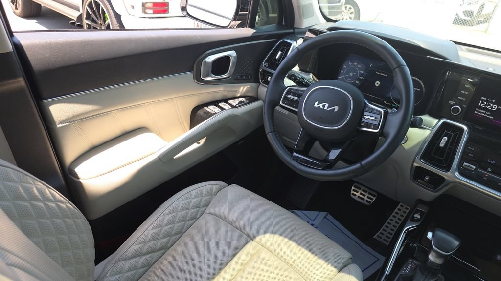 Used 2022 Kia Sorento SX FWD image 26