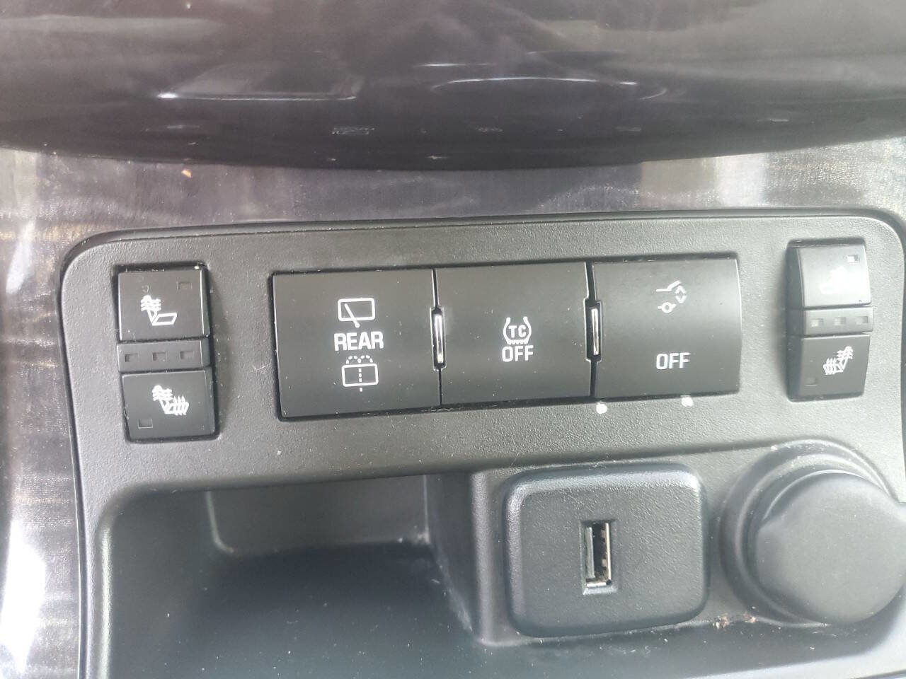 Used 2016 Buick Enclave Leather image 13