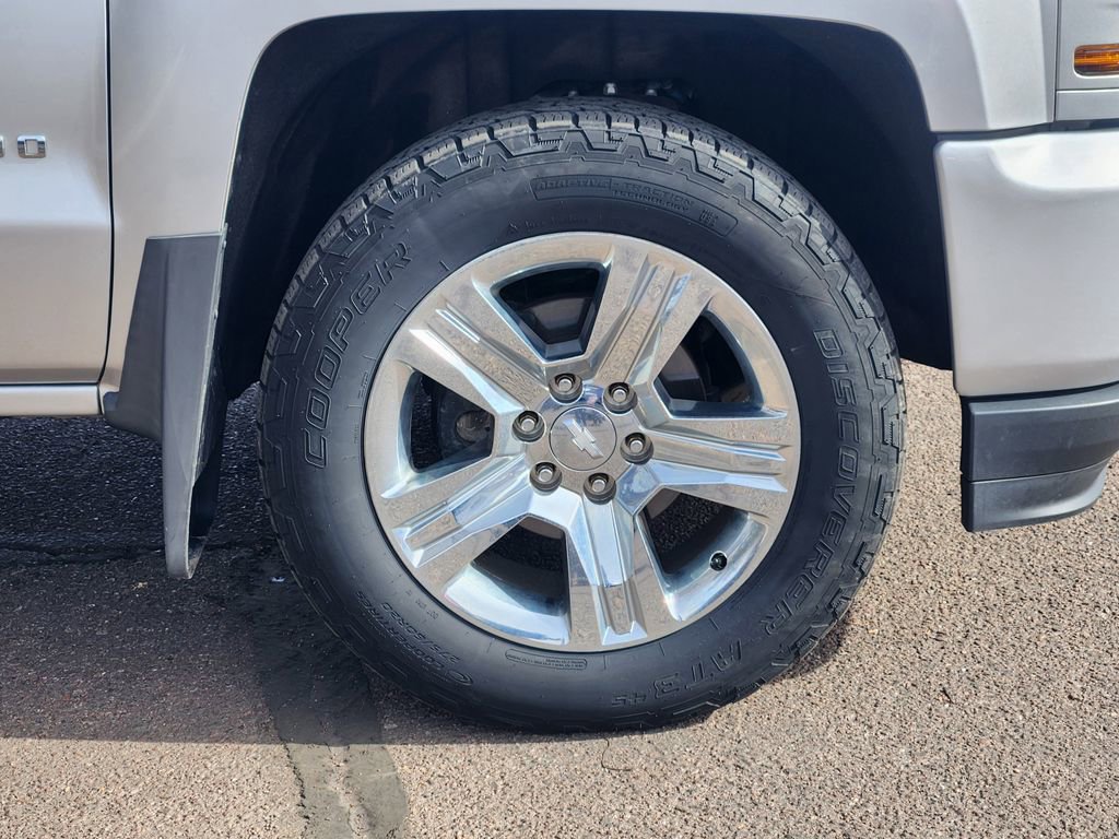 Used 2018 Chevrolet Silverado 1500 Custom w/ Custom Value Package image 29