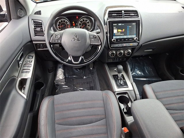 Used 2025 Mitsubishi Outlander Sport 2.0 S image 11